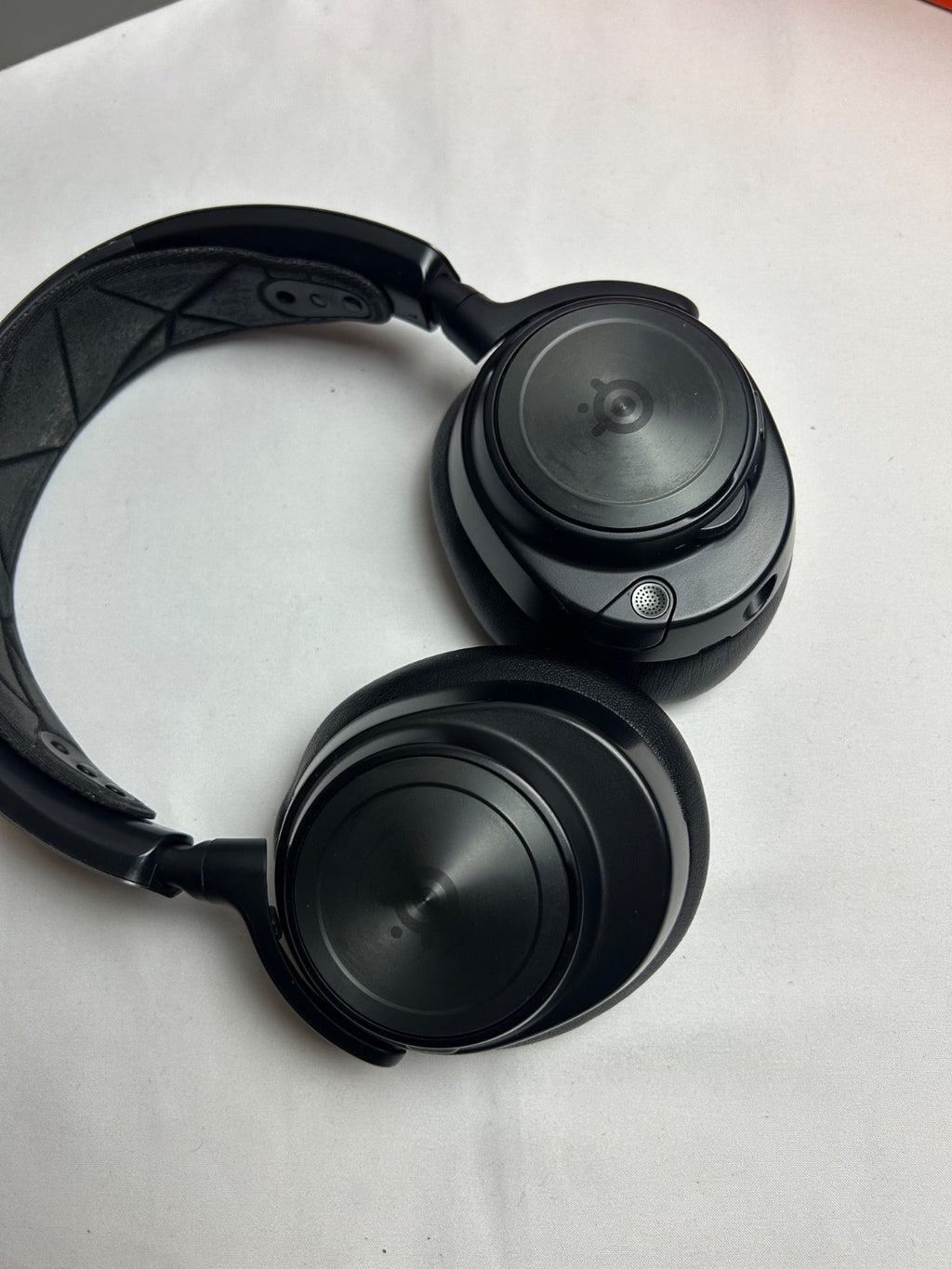 SteelSeries Arctis Nova Pro Wireless Over-Ear Gaming Headset for PlayStation/PC