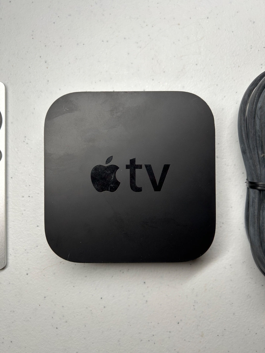 Apple TV (3rd Gen) 1080P Media Streaming Player A1469 with Remote & Power Cord