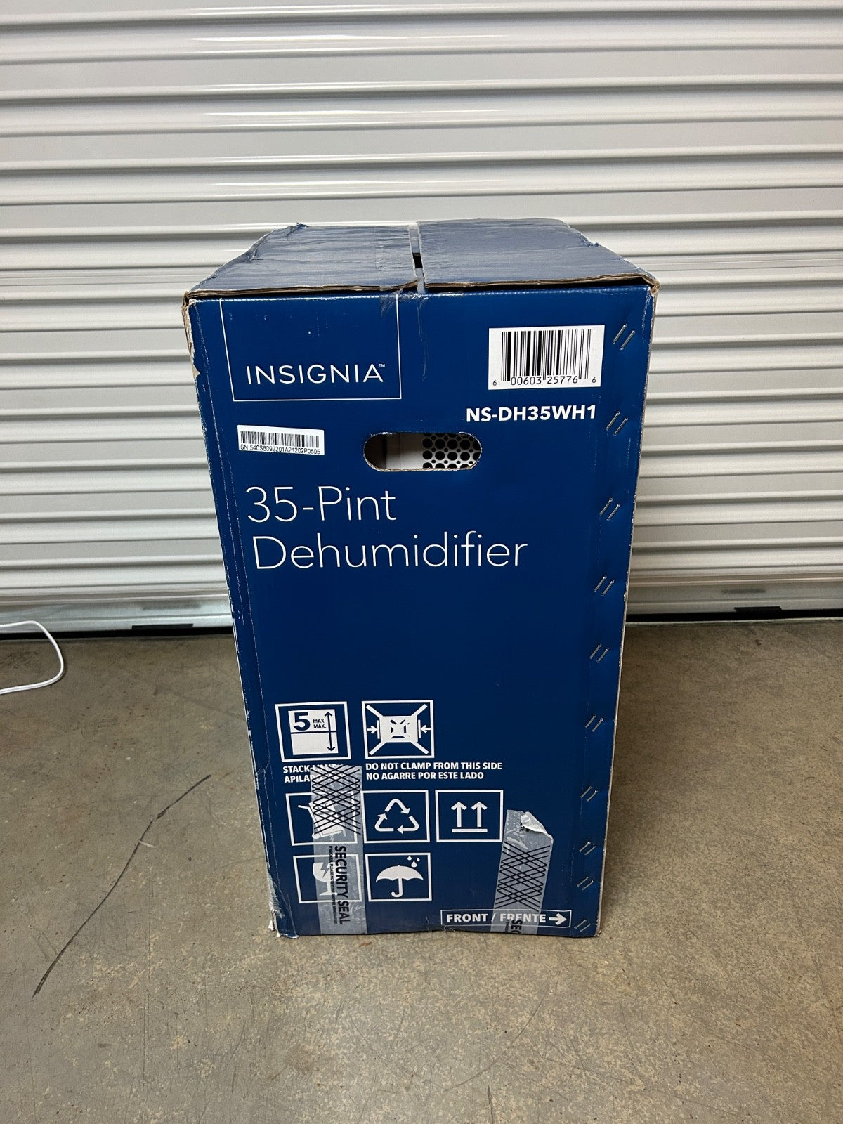 Insignia 35-Pint Dehumidifier (model NS-DH35WH1)