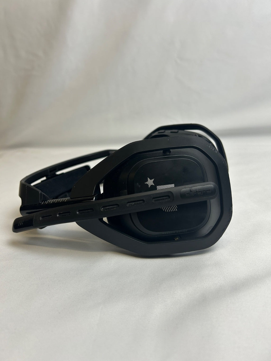 Astro A50 Wireless + Base Station Head Set: Compatible With Playstation