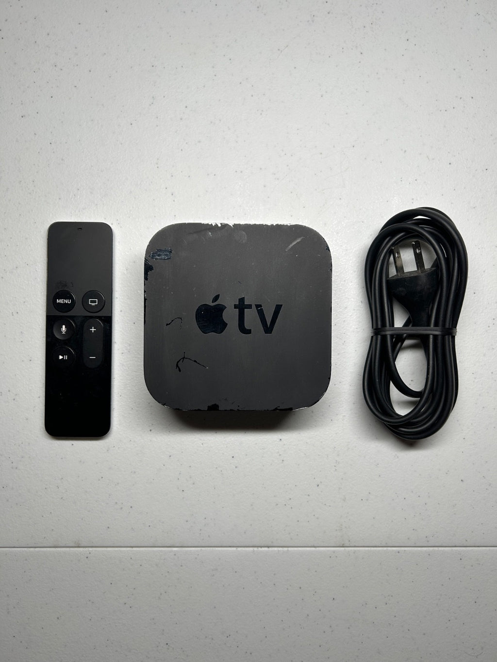 Apple TV A1625 HD Media Streamer with Remote & Power Cable
