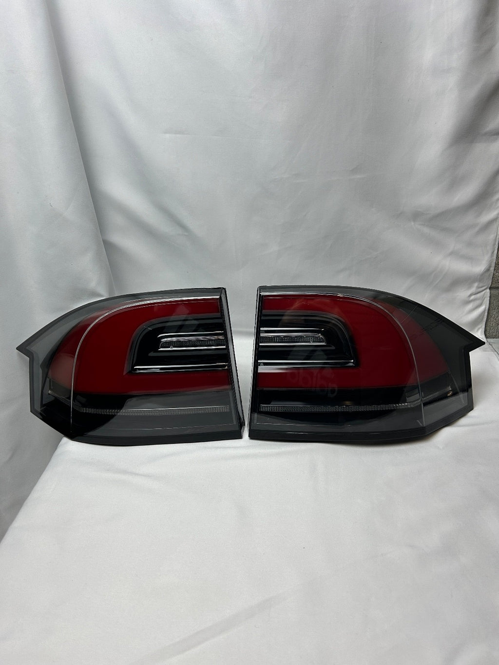 2016–2020 Tesla Model X OEM Rear Outer Tail Light Set RH + LH | Right & Left |