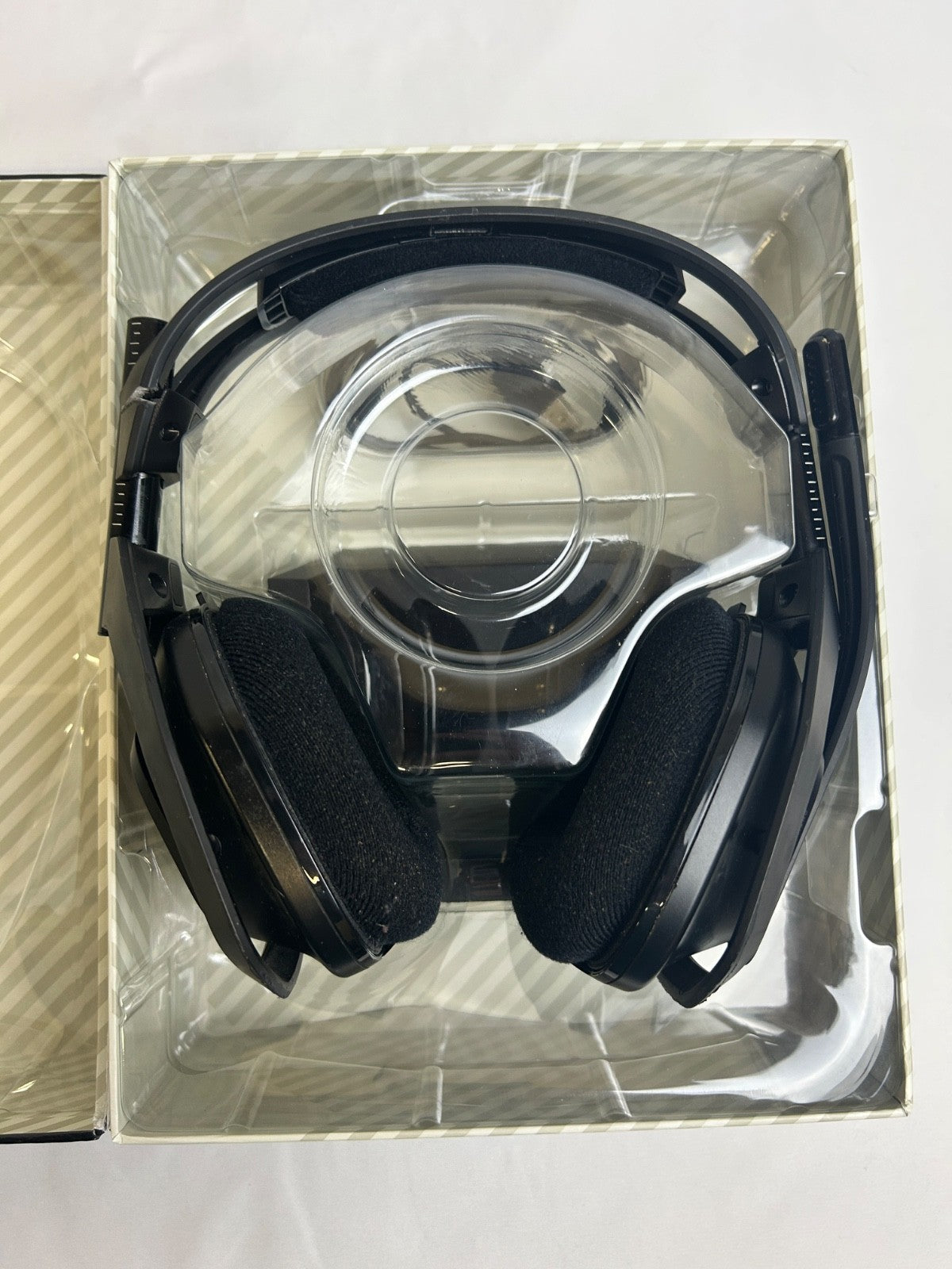 Astro A50 Wireless + Base Station Head Set: Compatible With Playstation