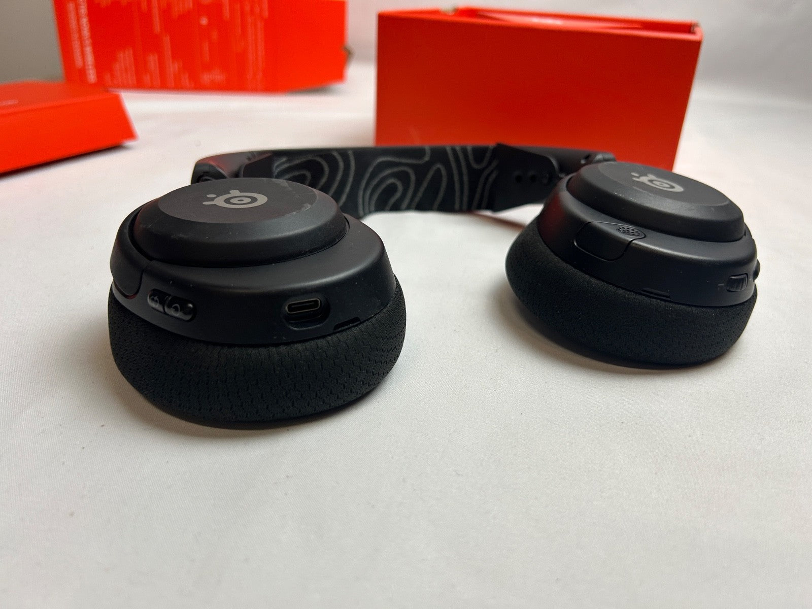 SteelSeries Arctis Nova 5 Wireless Gaming Headset - Black