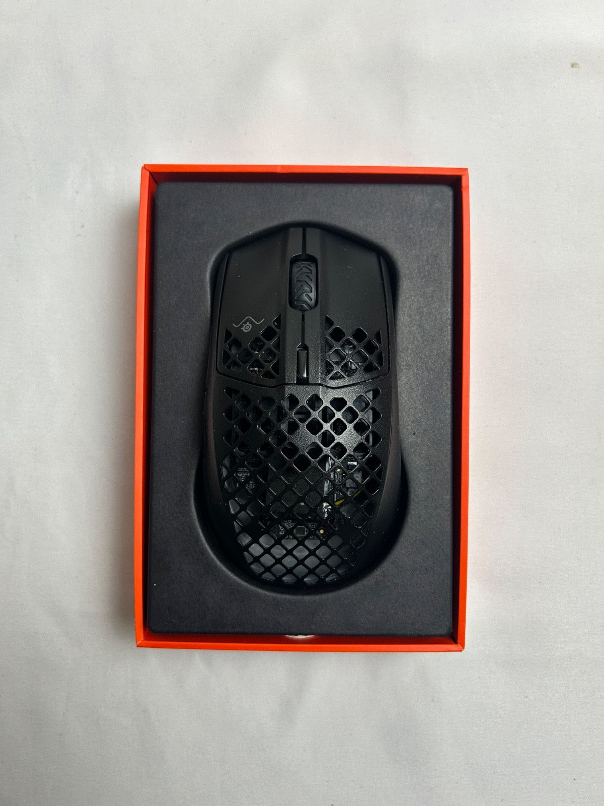 SteelSeries Aerox 3 Wireless Gaming Mouse RGB Lighting IP54 Water Resistant