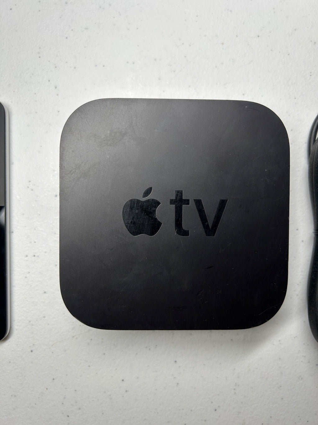 Apple TV A1625 HD Media Streamer with Remote & Power Cable