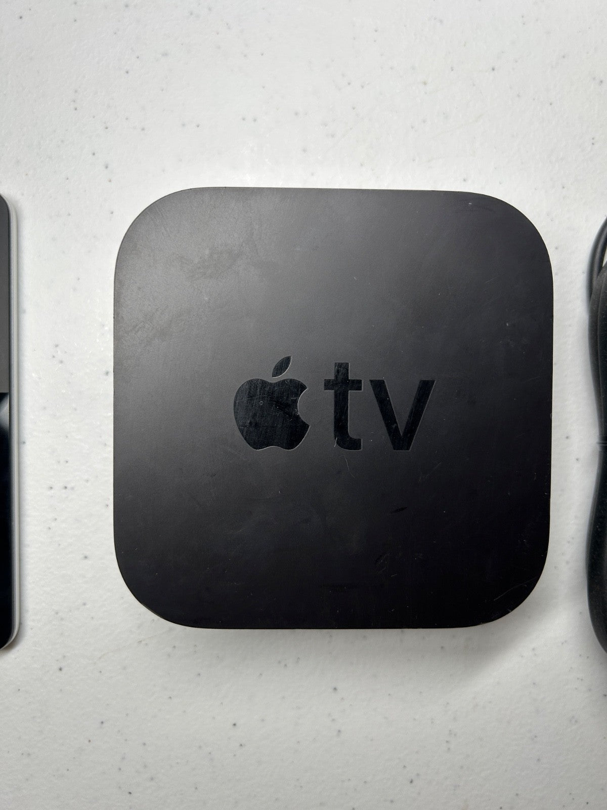 Apple TV A1625 HD Media Streamer with Remote & Power Cable