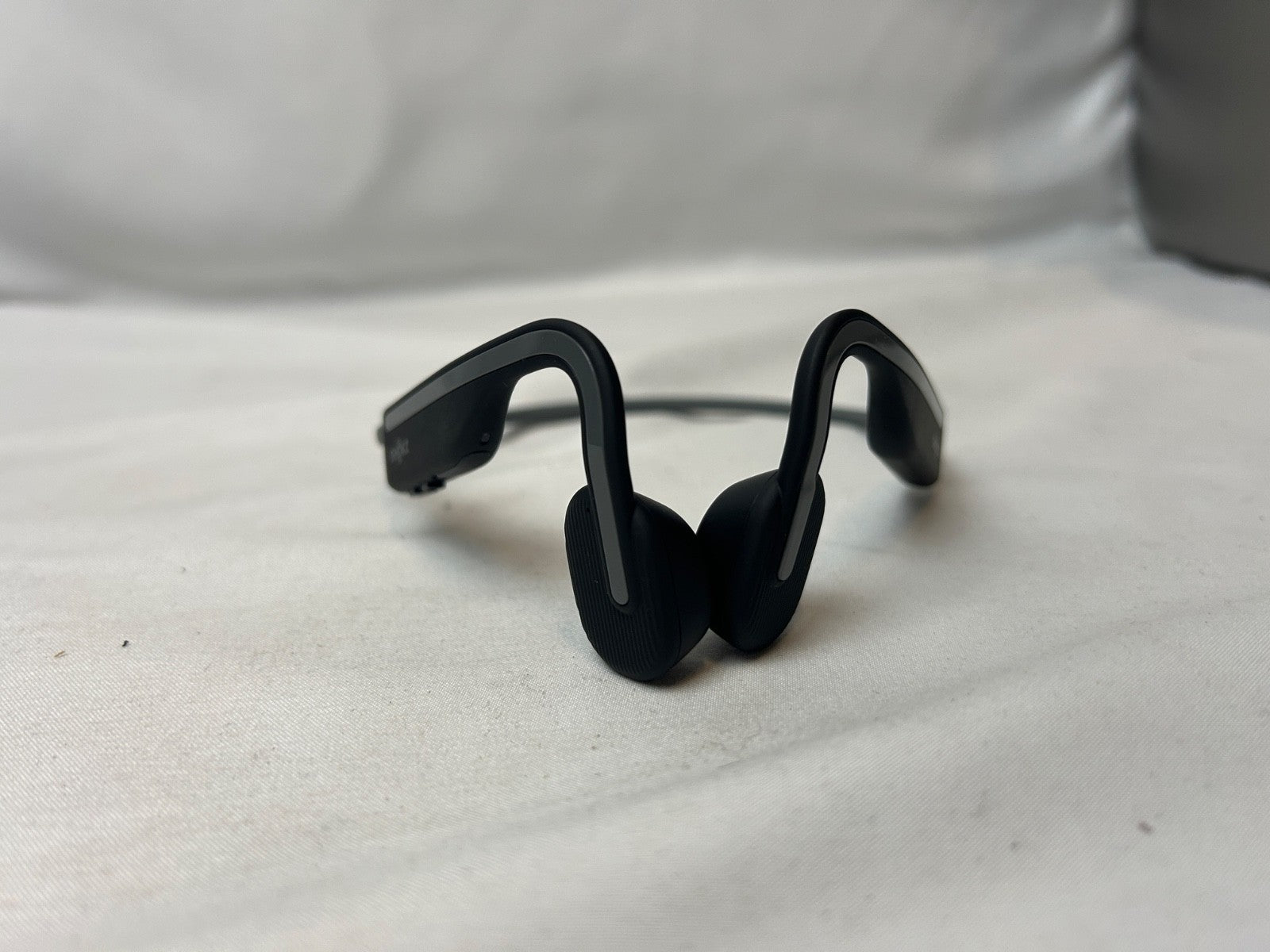 Shokz S661 OpenMove Bone Conduction Open Ear Wireless Sport Headphones