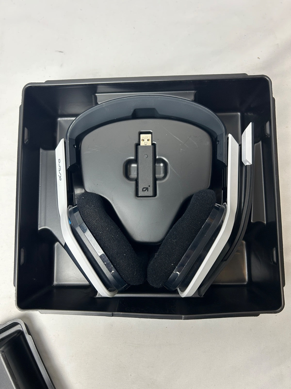 Astro A20 Bluetooth Wireless Gaming Headset for PlayStation 4/5