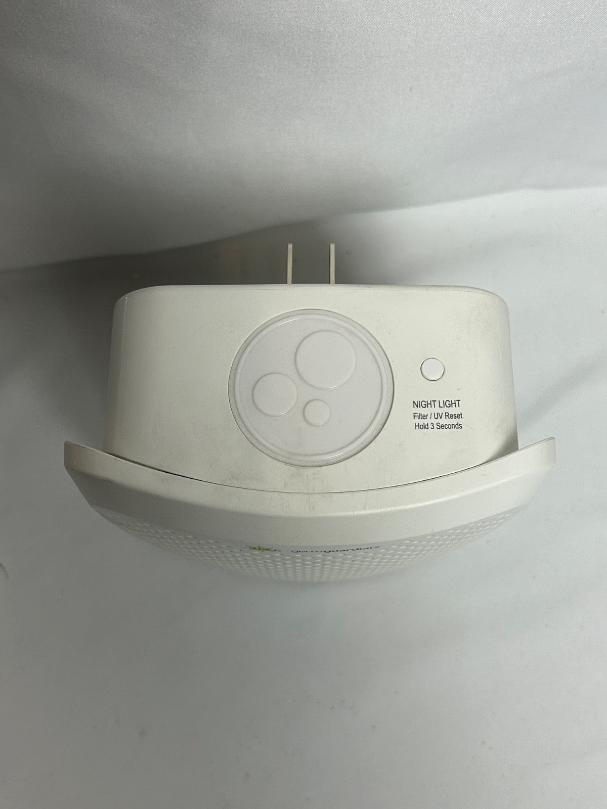 GermGuardian AC225W Pluggable Air Purifier with UV-C Light – Odor & Germ
