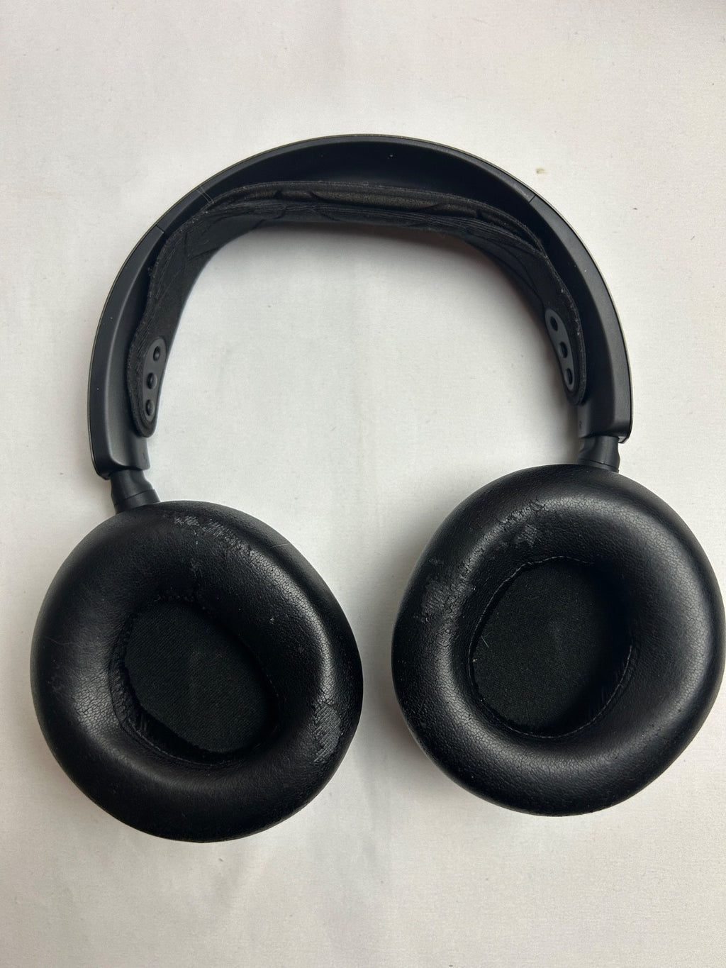 SteelSeries Arctis Nova Pro Wireless Over-Ear Gaming Headset for PlayStation/PC