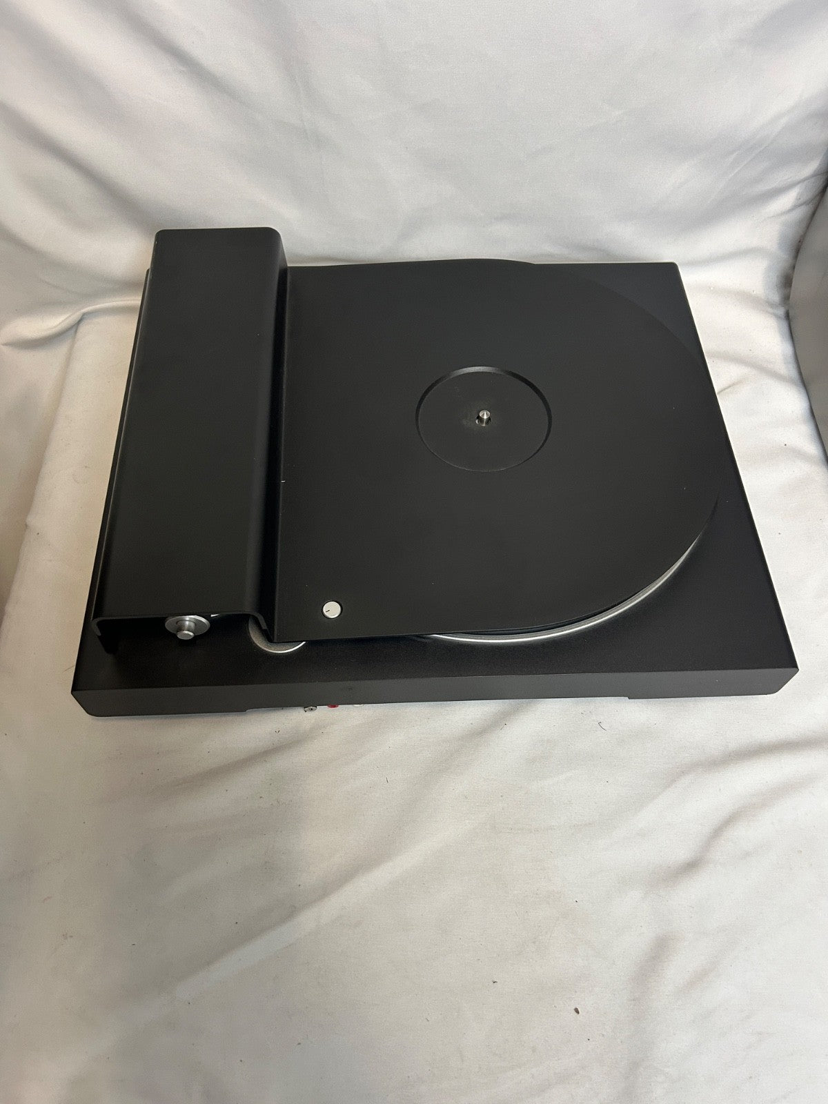 Victrola Hi-Res Carbon VPT-2500 Bluetooth Streaming Turntable