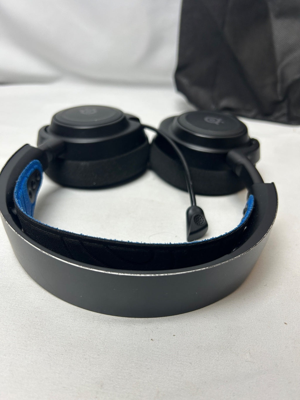 SteelSeries Arctis Nova 7P Wireless Multi-Platform Gaming Headset