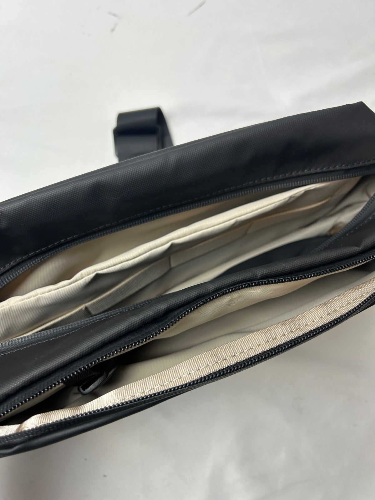 Lenovo Legion Sling Bag for Legion Go Waterproof Black Case